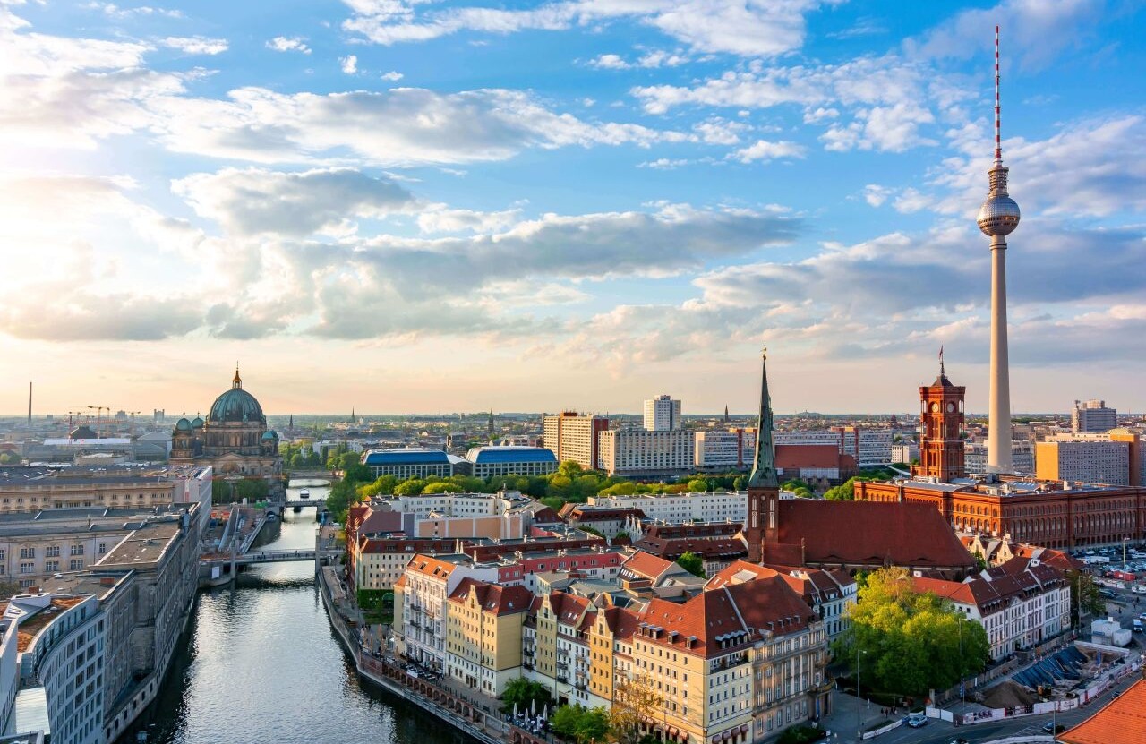 306761029 | © Mistervlad - stock.adobe.com Blick auf die Skyline von Berlin